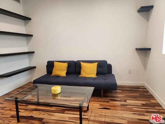 Photo - 6683 Franklin Ave Unit 8