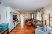 Photo - 662 E Gardenia Dr House