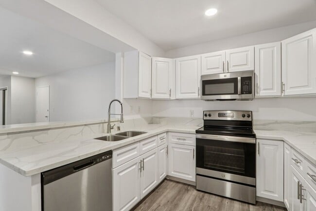 Photo - 4950 Coldwater Canyon