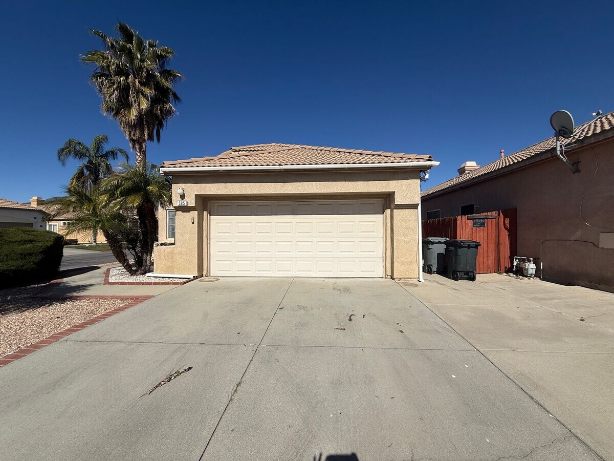 2 Bedroom 2 Bath - 2 Bedroom 2 Bath