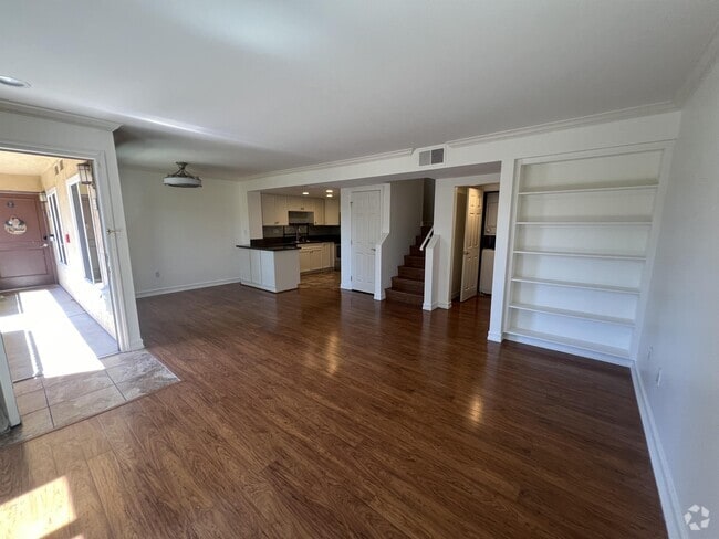 Building Photo - 15373 Maturin Dr Rental