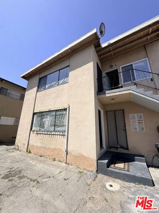 Building Photo - 1833 S St Andrews Pl Unit 3