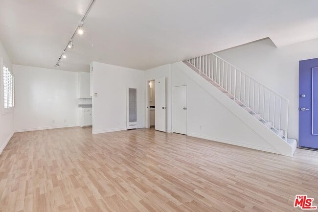 Photo - 710 Pier Ave Unit 1