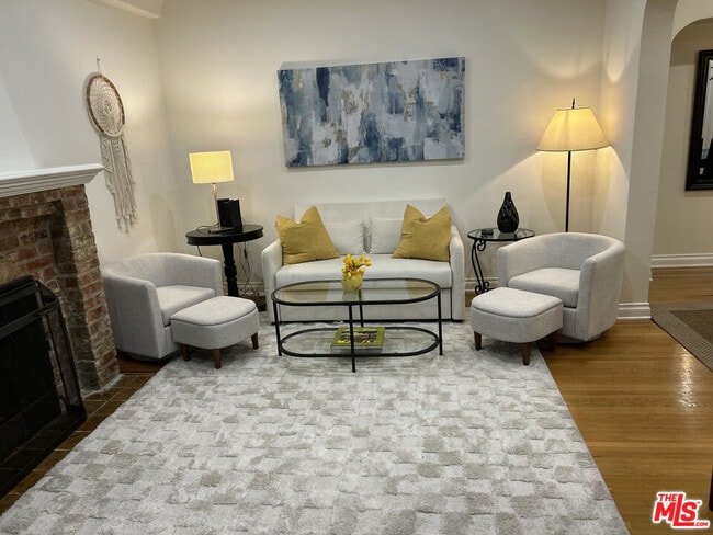 Photo - 8704 Ashcroft Ave