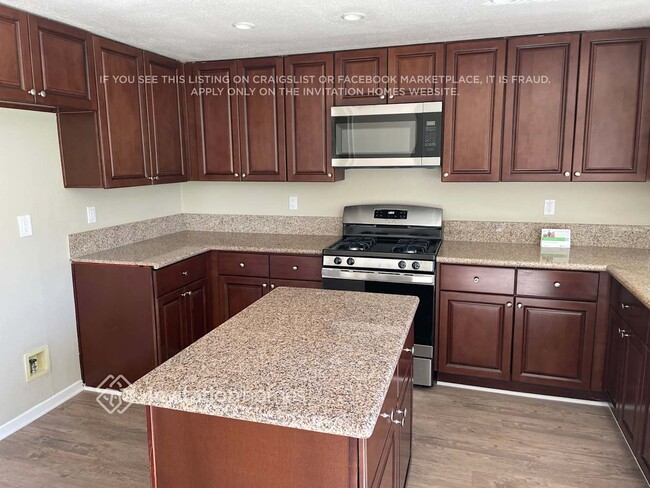 Photo - 41234 Almond Ave