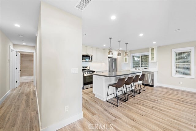 Photo - 826 Cliff Dr Unit Lower