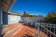 Photo - 1086 Glenneyre St