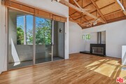 Photo - 656 Angelus Pl