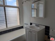 Photo - 634 S Gramercy Pl House