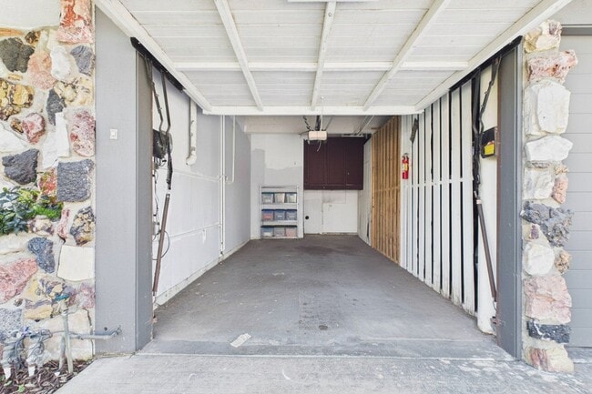 Building Photo - Fifth Street Apartments