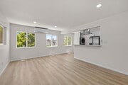 Photo - 1144 Eureka St