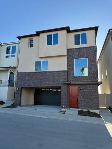 Photo - 424 Bunsen St