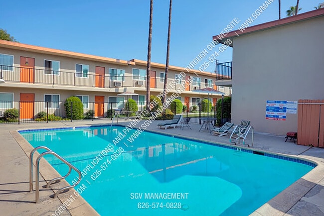 Swimming Pool - Park Royal Apartments