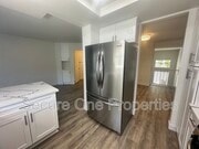 Photo - 674 Warwick Ave
