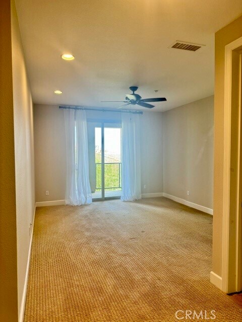 Photo - 61 Vantis Dr