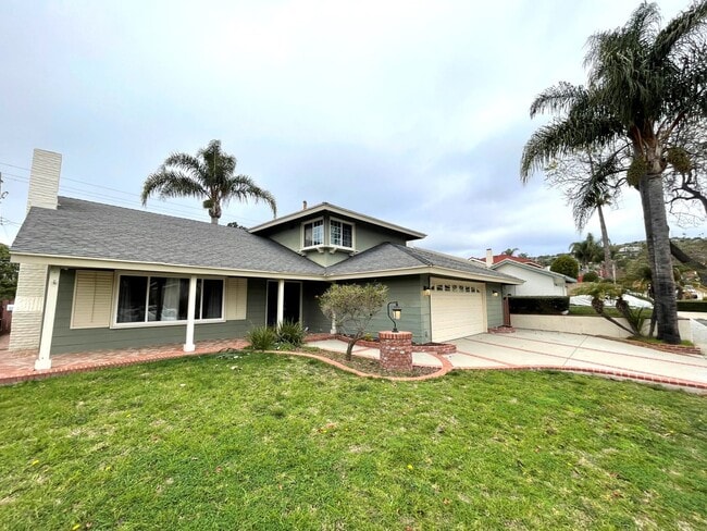 Building Photo - Spacious Corner Lot Home in Desirable Vent...