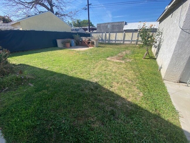 Photo - 3 bedroom, 1 bath Norwalk Home
