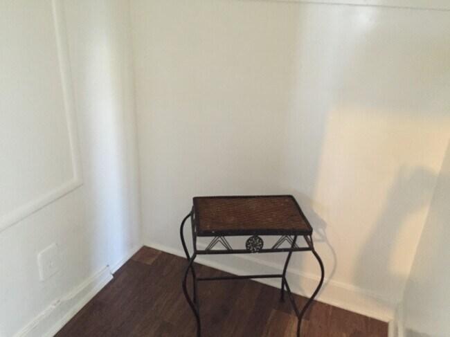 Photo - 1411 W 3rd St Unit #1