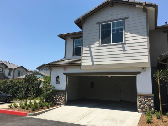 Photo - 18084 Burke Ln