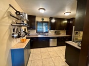 Photo - 905 70th St House