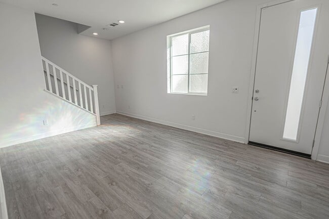 Photo - Five Points - 2 Bedroom Townhome for Rent in Valencia.
