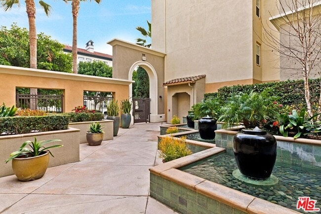 Photo - 12975 Agustin Pl Unit 217