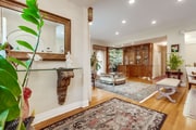 Photo - 129 S Swall Dr House