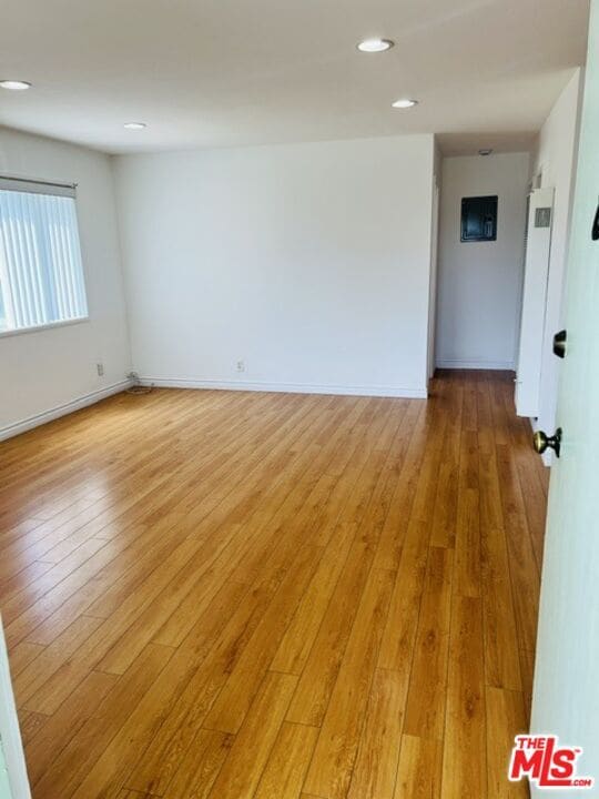 Photo - 2337 W Gramercy Ave Unit 3