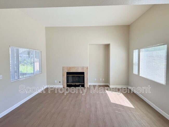 Photo - 43174 Teramo St