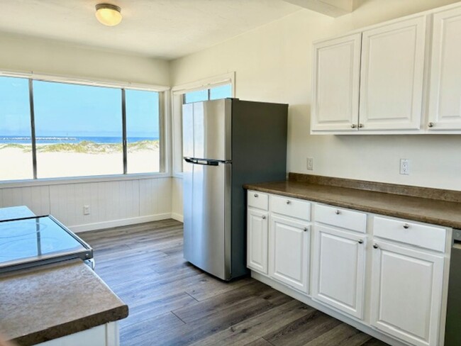 Photo - 3289 Ocean Dr Unit 3289 Ocean Apt. 3