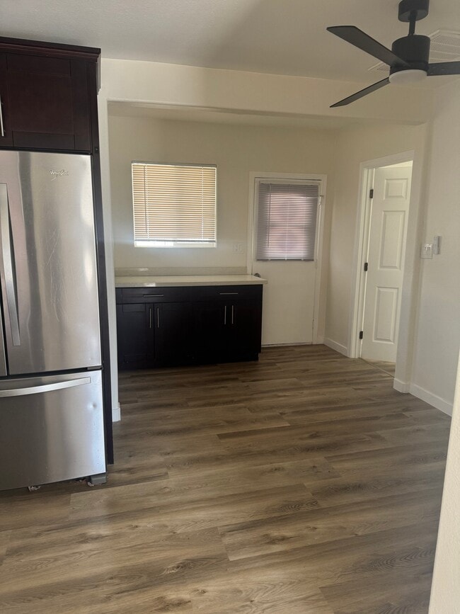 Photo - 2039 E Ave