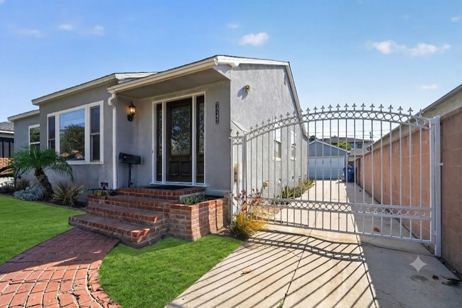 Photo - 7742 Dunbarton Ave