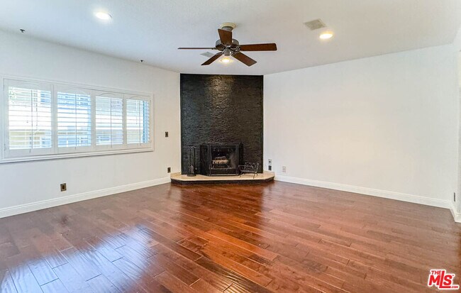 Photo - 4355 Ventura Canyon Ave Unit 103