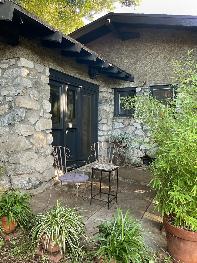 Photo - 3355 Reta St Unit Craftsman Guest Cottage