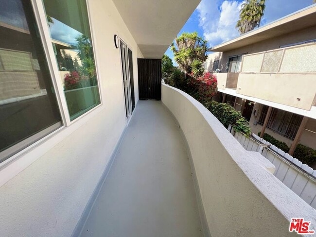 Photo - 1426 Orange Grove Ave