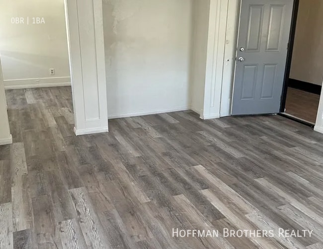 Photo - 644 W 5th St Unit 6