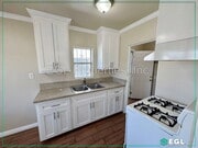Photo - 648 W 91st St