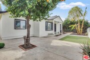 Photo - 17226 Vanowen St