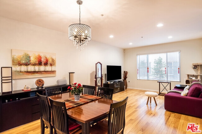 Building Photo - 6020 S Seabluff Dr Unit 128 Rental