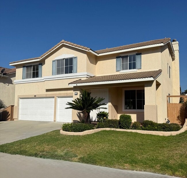 Spacious Home for Rent with Fresh Upgrades... - Spacious Home for Rent with Fresh Upgrades...