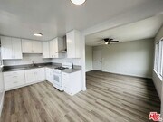 Photo - 810 W 62nd St House