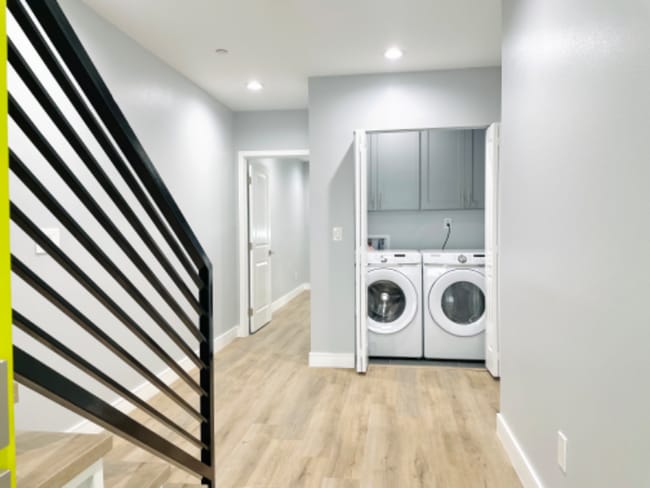 Photo - 2438 Cincinnati St