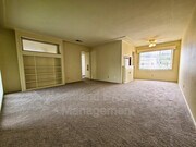 Photo - 5123 Wilson St