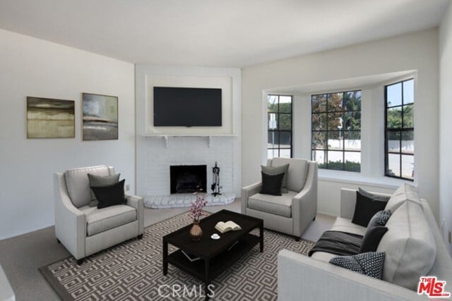 Photo - 2053 Barry Ave