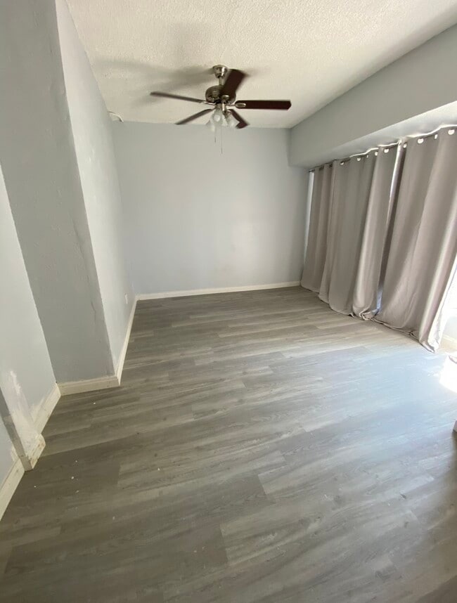 Building Photo - 6954 Long Beach Blvd Rental