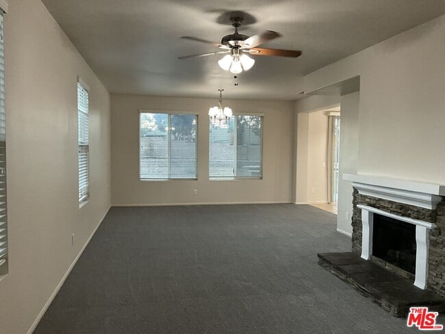 Photo - 1288 Reward St