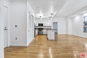 Photo - 630 W 6th St Unit 310