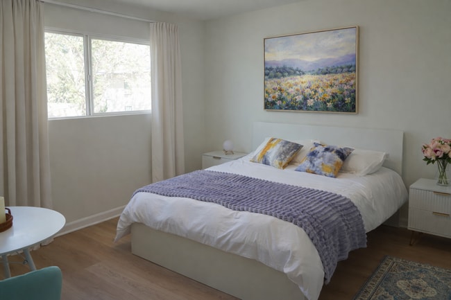 New Linens, New Mattresses, and Through Wall Air Conditioning in Each Bedroom - 5860 Hazeltine Ave Unit 8-2