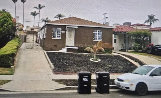 Photo - 7823 S Normandie Ave Unit 7823