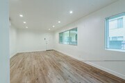 Living room - 4324 Ventura Canyon Ave